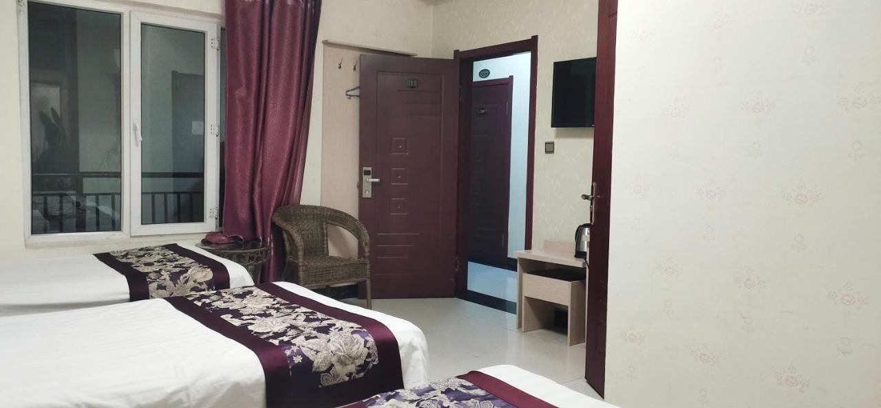 哈尔滨机场东方红运宾馆 Hotell Exteriör bild