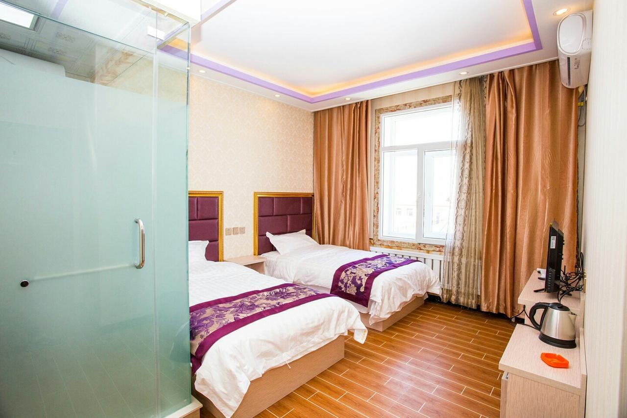 哈尔滨机场东方红运宾馆 Hotell Exteriör bild