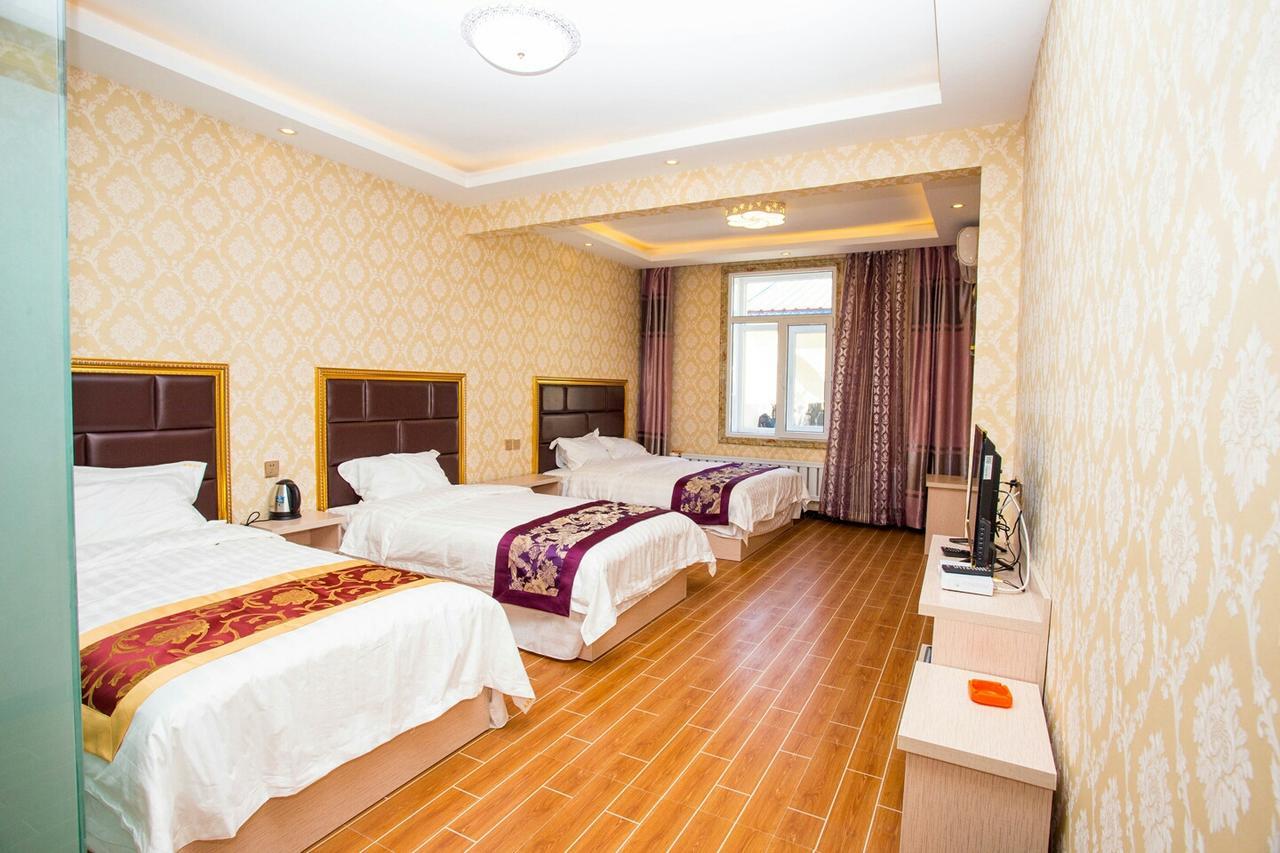 哈尔滨机场东方红运宾馆 Hotell Exteriör bild
