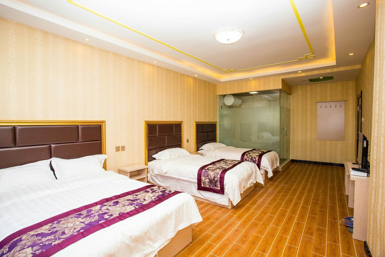 哈尔滨机场东方红运宾馆 Hotell Exteriör bild